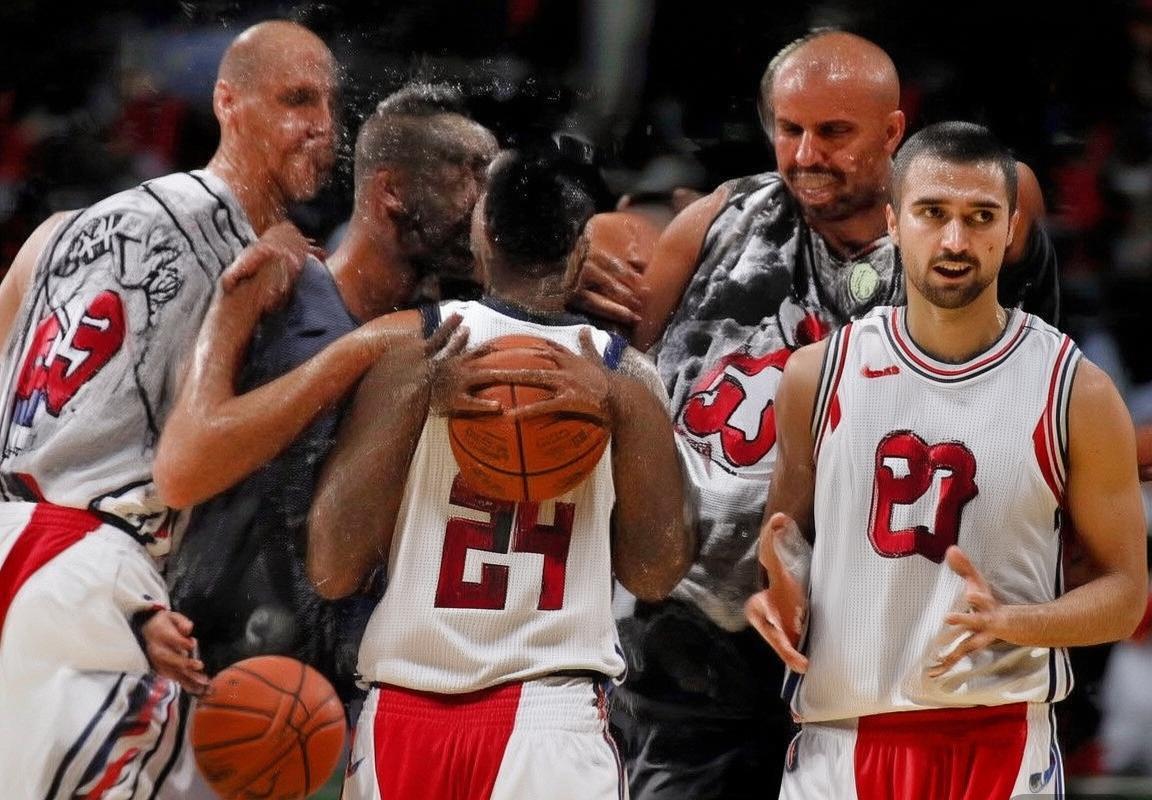 公牛对凯尔特人经典对决：比分变化、精彩瞬间与战术解析